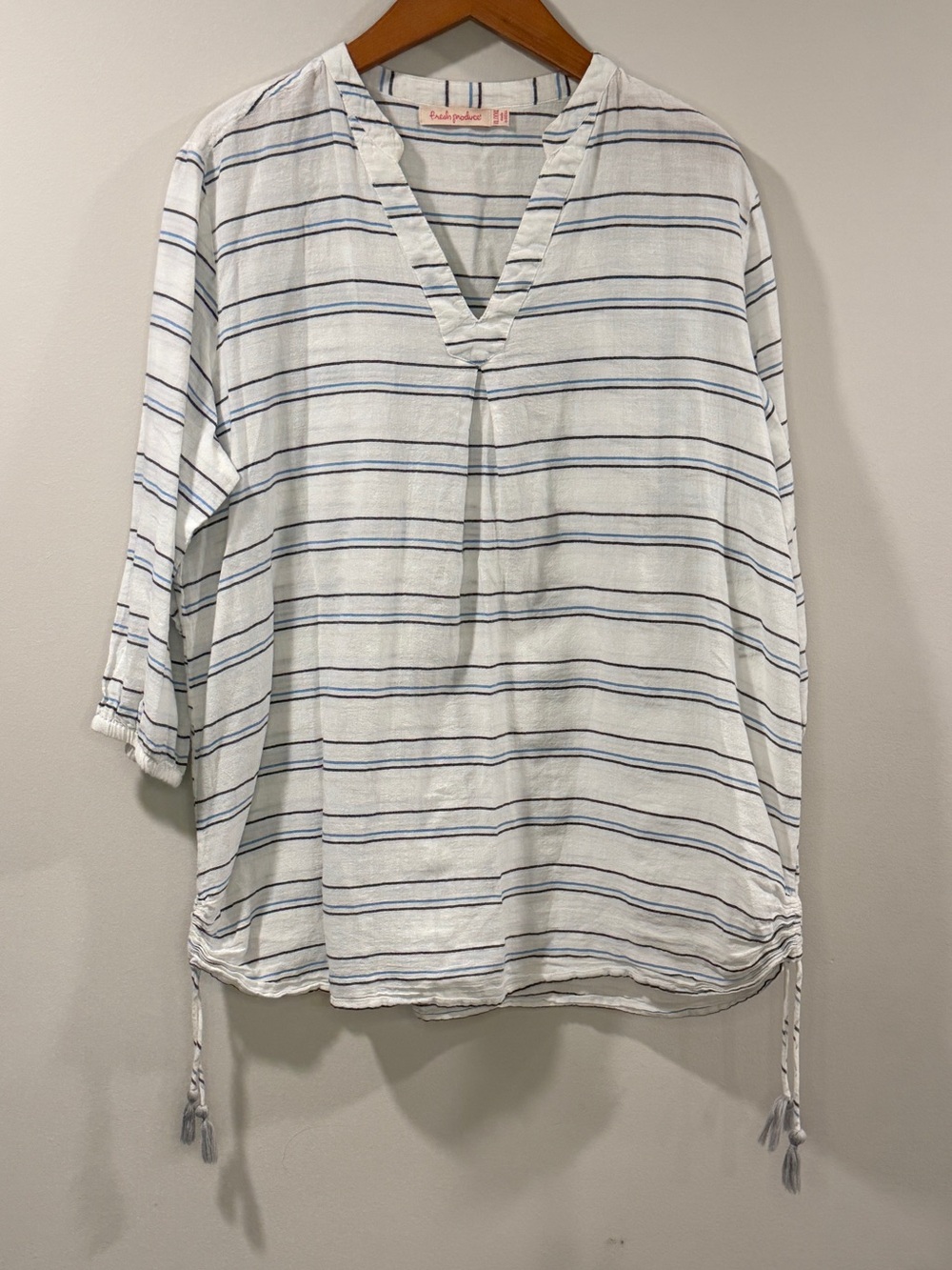 fresh produce Women’s White Tunic with Navy and Light Blue Stripes Size XL/XXL
